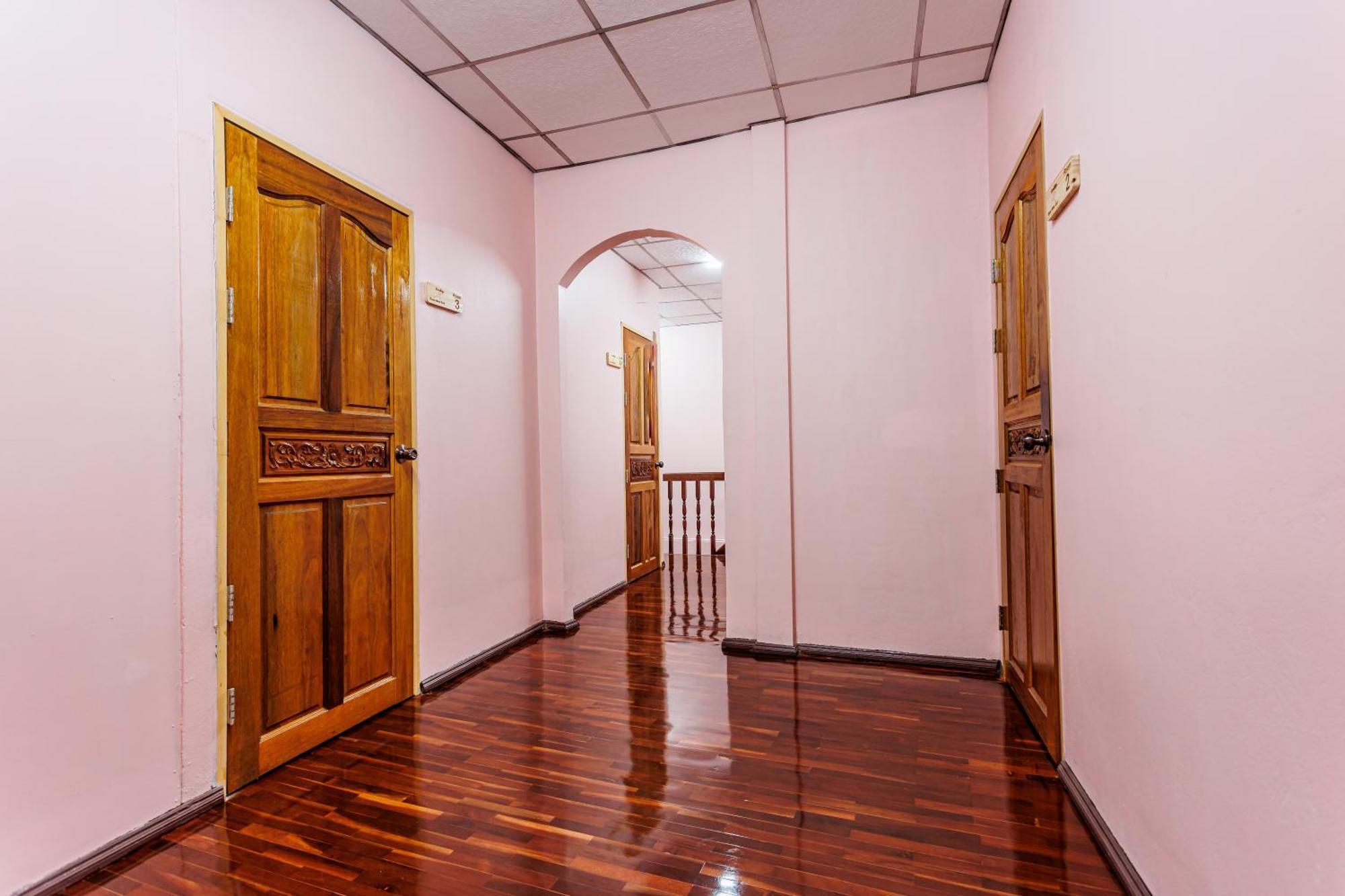 Hostel Baan Mee Suk Ayutthaya Exteriér fotografie