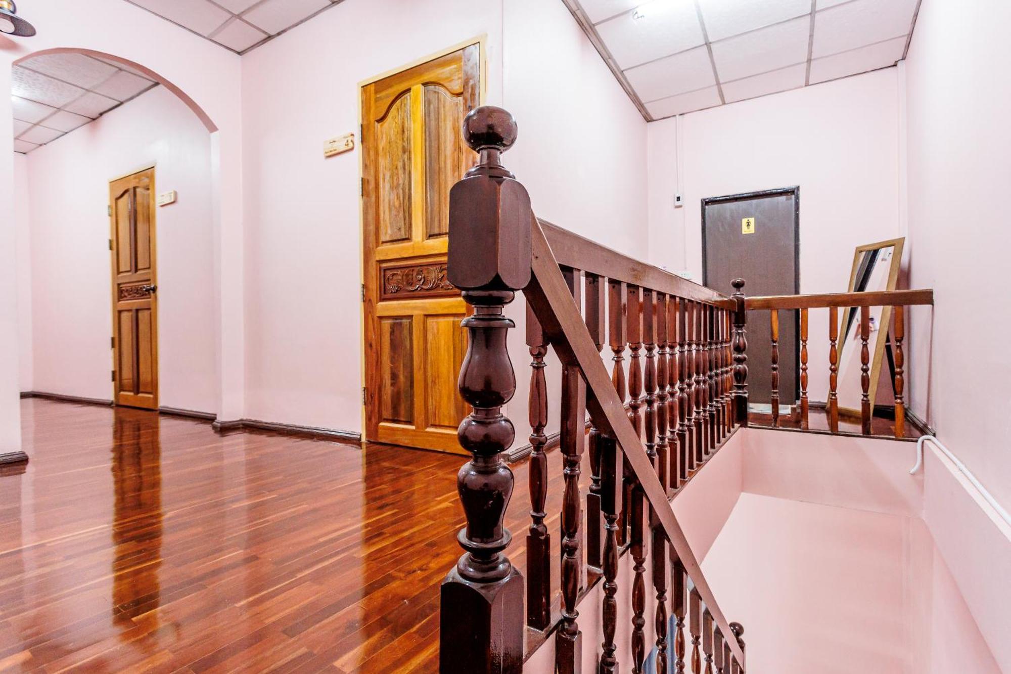 Hostel Baan Mee Suk Ayutthaya Exteriér fotografie